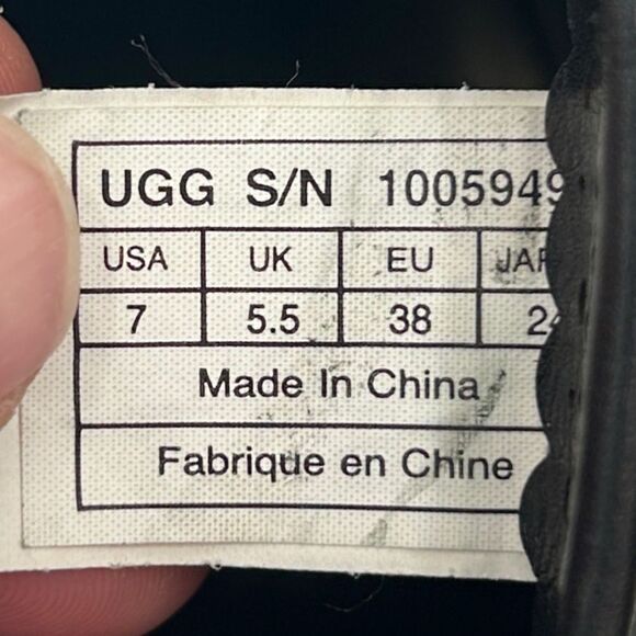 Ugg Australia Mid Calf Black Cary Nubuck Pull On Boots Size 7 - Picture 7 of 11